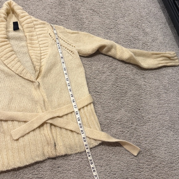 Gap Cardigan - Picture 9 of 9